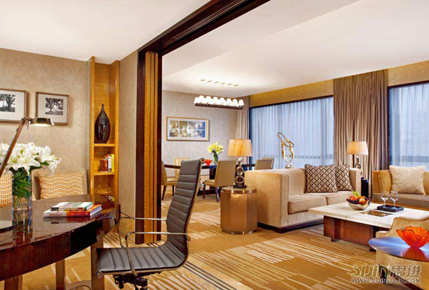 中山喜來(lái)登套房家具